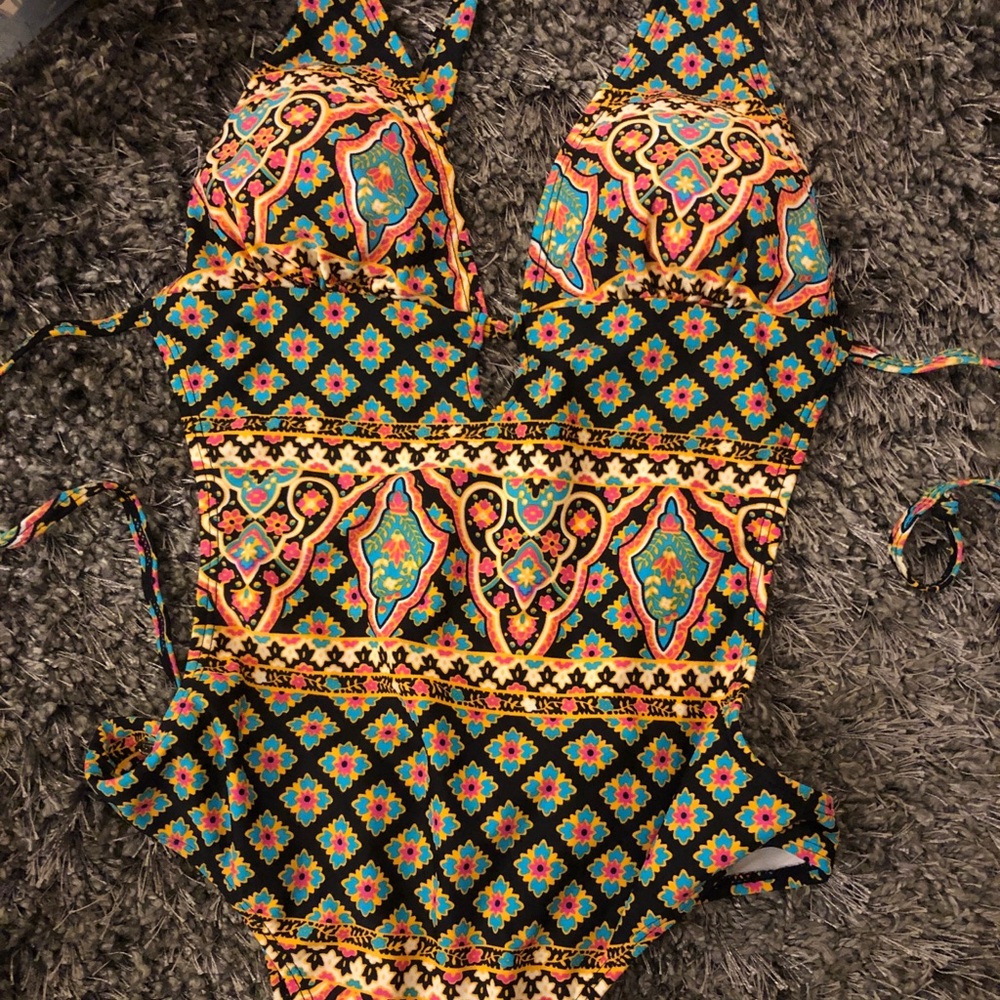 One piece swimsuit
